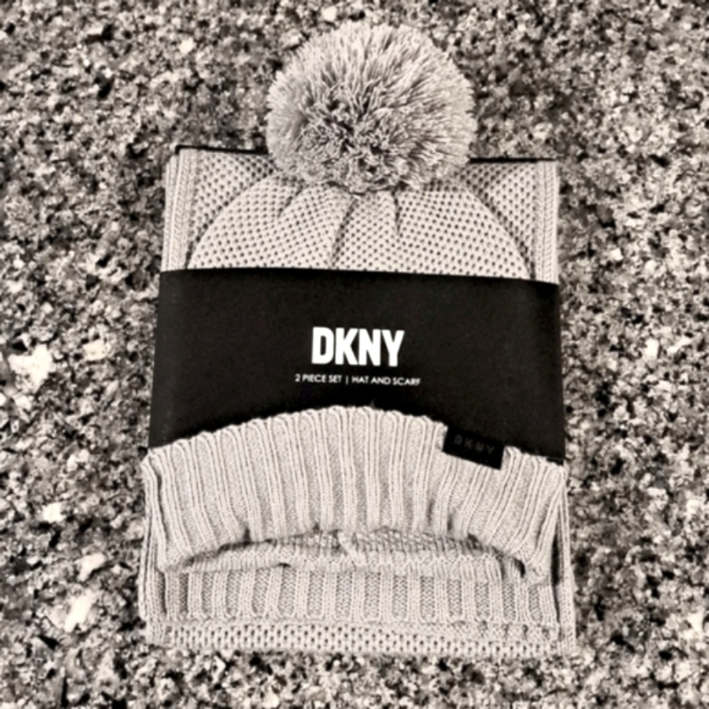 DKNY 2 Piece Gray Hat & Scarf Set. One Size NWT